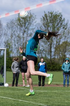 Bild 90 - Faustball Frauen Wiemersdorf